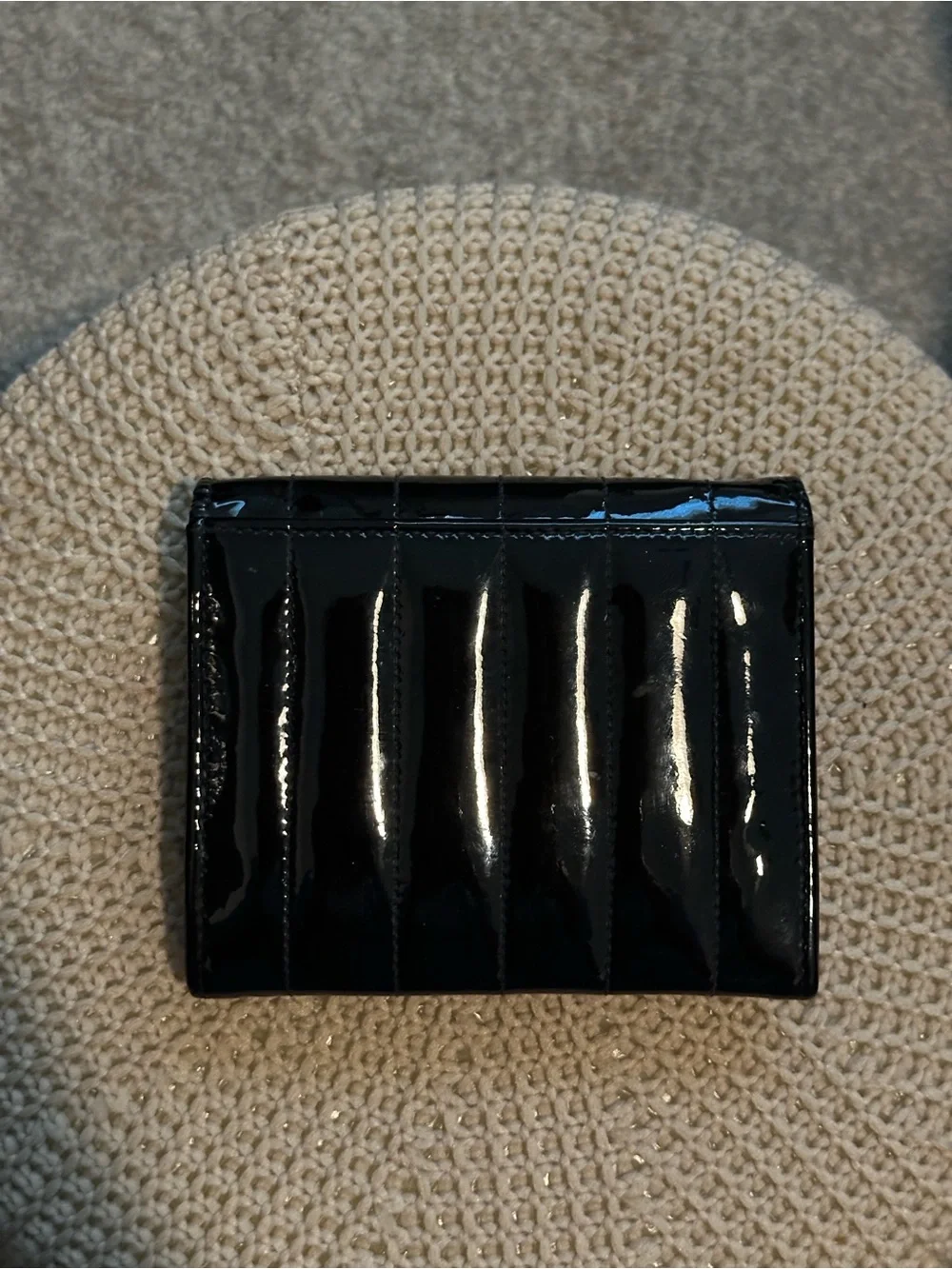 Authentic Saint Laurent Black Patent Vicky
Quilted Logo Wallet - Picture 11 of 12